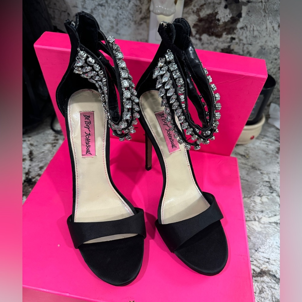 Betsey Johnson high heels w/ Rhinestones size 7 minimal wear